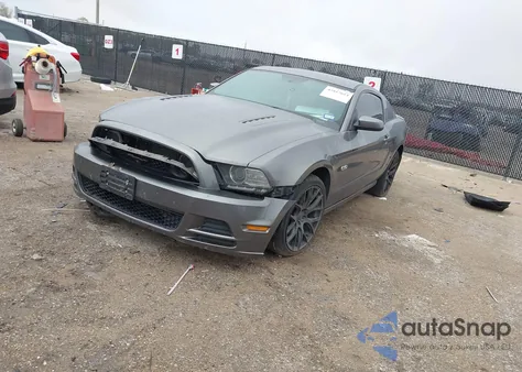 2014 Ford Mustang Gt Premium z USA, uszkodzony, nr VIN 1ZVBP8CF6E5294529